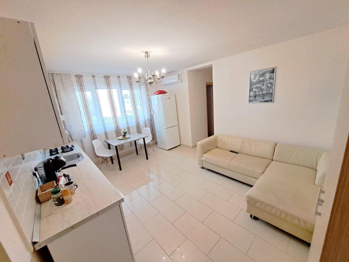 Bine Ati Venit La Maria Str Ion Alexandru Nr 1 Bl 14 Ap 1 Apartment Arad Exterior foto